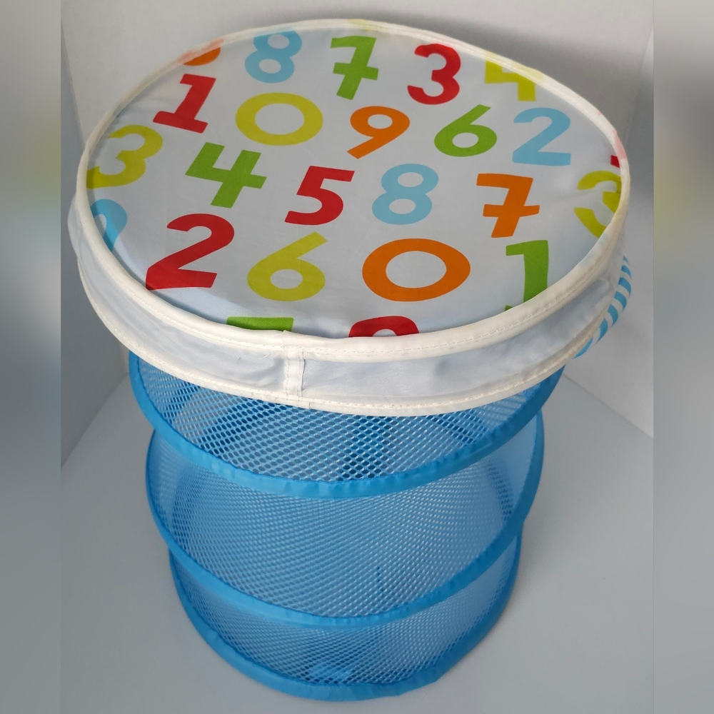 Used Like New Collapsible Mesh Hamper Basket With Lid